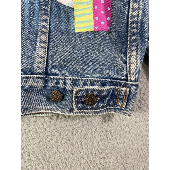 Vintage Levi’s 70507 Denim Trucker Jacket USA Made Castle Graphic Back M - Picture 11 of 12